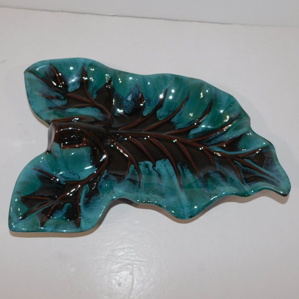 VTG BMP Blue Mountain Pottery Large Leaf Dish Tray Green Drip Glaze 14" x 10"